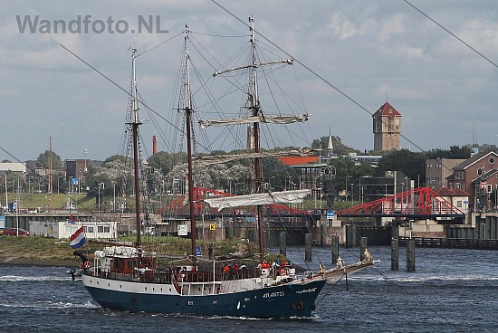 Barkentijn Atlantis - Sail Amsterdam 2010, Buitenhaven, IJmuiden