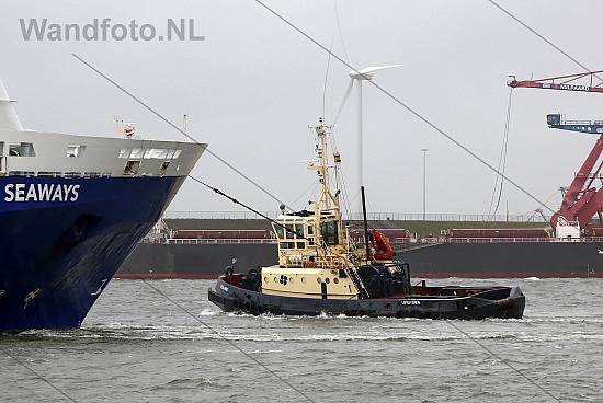 Buitenhaven, IJmuiden
Cruiseferry King Seaways komt tijdens stor