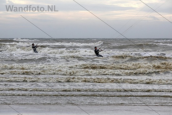Kitesurfers, Kennemerstrand - Grote Strand, IJmuiden aan Zee