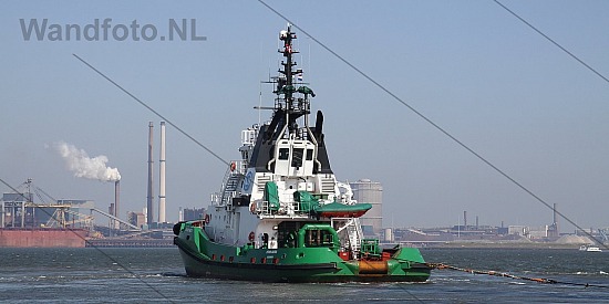 Sea Jack komt binnen samen met de Bever, Buitenhaven, IJmuiden
