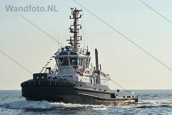 Aankomst nieuwe sleepboot Triton, Noordzee, IJmuiden