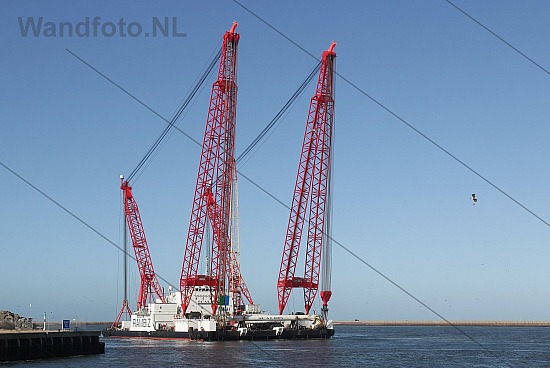 Kraanschip Rambiz, IJmondhaven, IJmuiden
