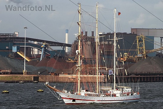 Barkentijn Iskra - Sail Amsterdam 2010, Buitenhaven, IJmuiden