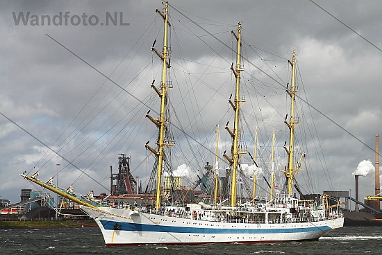 Driemastvolschip Mir, Buitenhaven, IJmuiden