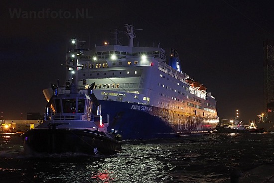 Felison Terminal, IJmuiden | 
Cruiseferry King Seaways vertrekt