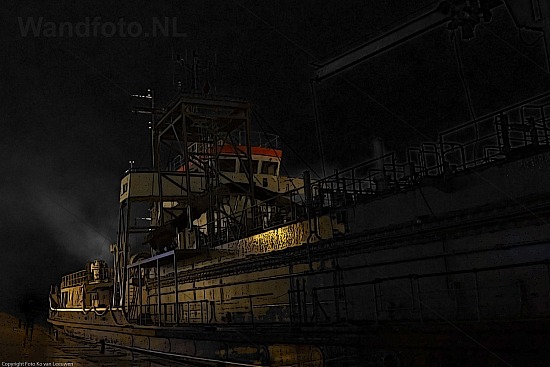 Trawlerkade, IJmuiden | 
Sleepboot Mistral met sleephopperzuiger