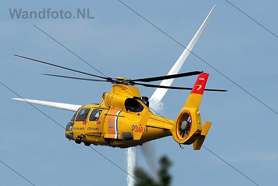 Helikopter OO-NHX bij de Nationale Reddingbootdag, KNRM-Steiger,