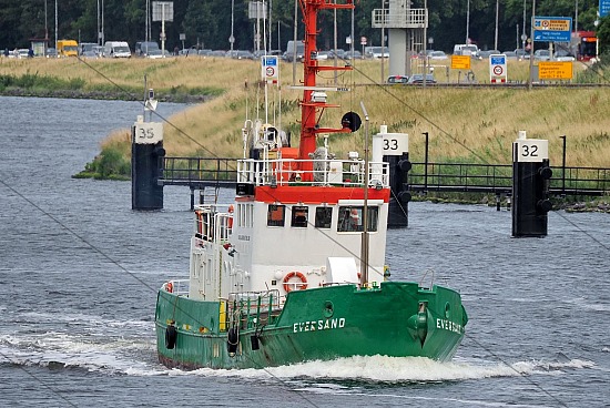 Guardvessel Eversand, Noordzeekanaal, IJmuiden (FotoKvL/04-07-20