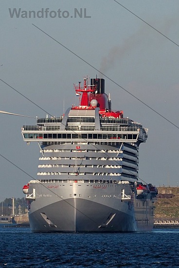 Vertrek bij cruiseschip Valiant Lady, Buitenhaven - Noordzee, IJ