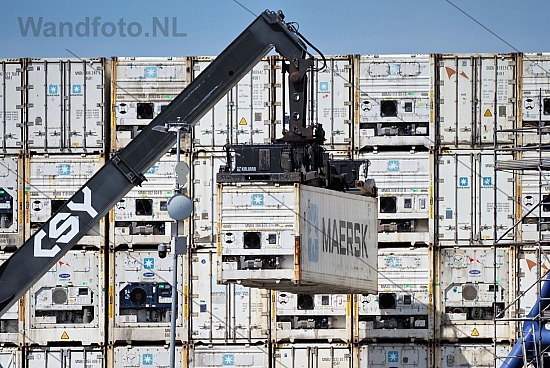 Containers stapelen, Leonarduskade, IJmuiden (FotoKvL/20-07-2023