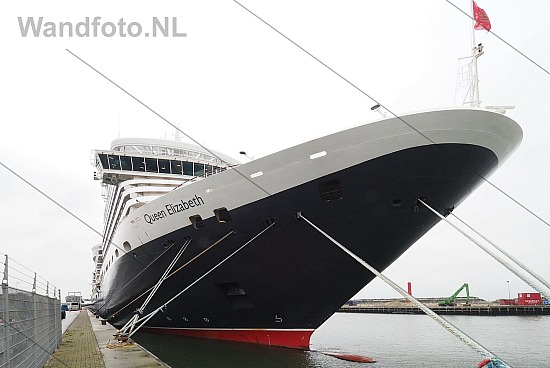 Cruiseschip Queen Elizabeth, Felison Cruise Terminal, IJmuiden (