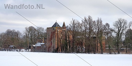 Eerste sneeuw van 2021, Ruine van Brederode, Santpoort-Zuid