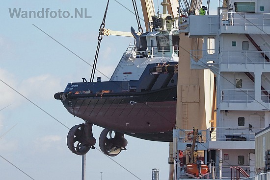 Nieuwe sleepboot Jupiter, Monnickendamkade, IJmuiden