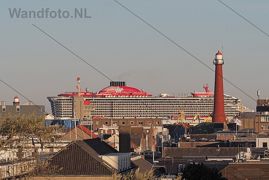 Cruiseschip Vailant Lady, Felison Cruise Terminal, IJmuiden