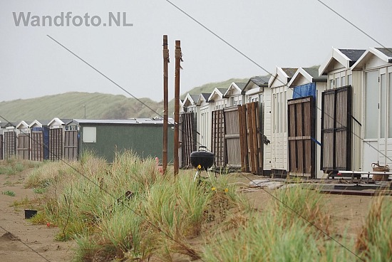 Strandhuisjes naar de wintrstalling, IJmuiden aan Zee