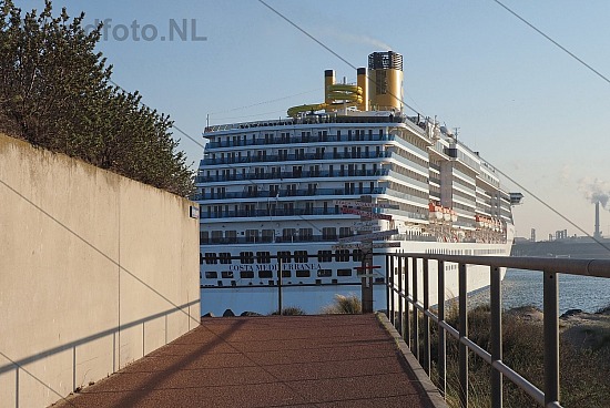 Cruiseschip Costa Mediterranea, IJmuiden aan Zee