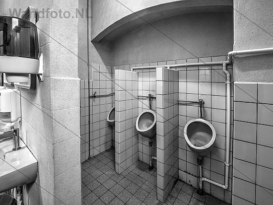 Toiletten, Staatsvissershavenbedrijf, IJmuiden (FotoKvL/08-02-20