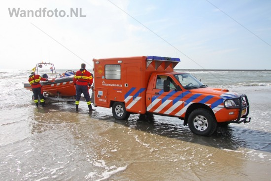 Strand/Kustlijn, IJmuiden aan ZeeCatamaranzeilers halen Texel n