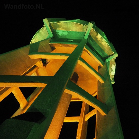 Watertoren verlicht tijdens de week van de Industriecultuur