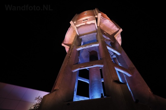 Watertoren verlicht tijdens de week van de Industriecultuur