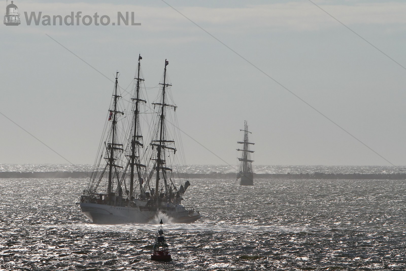 Sail-Out 2010, IJmuidenZeilschepen verl;aten IJmuidenFoto NWFo