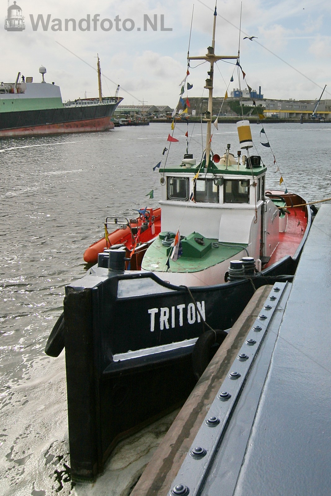 Doop van de sleepboot Triton van Iskes