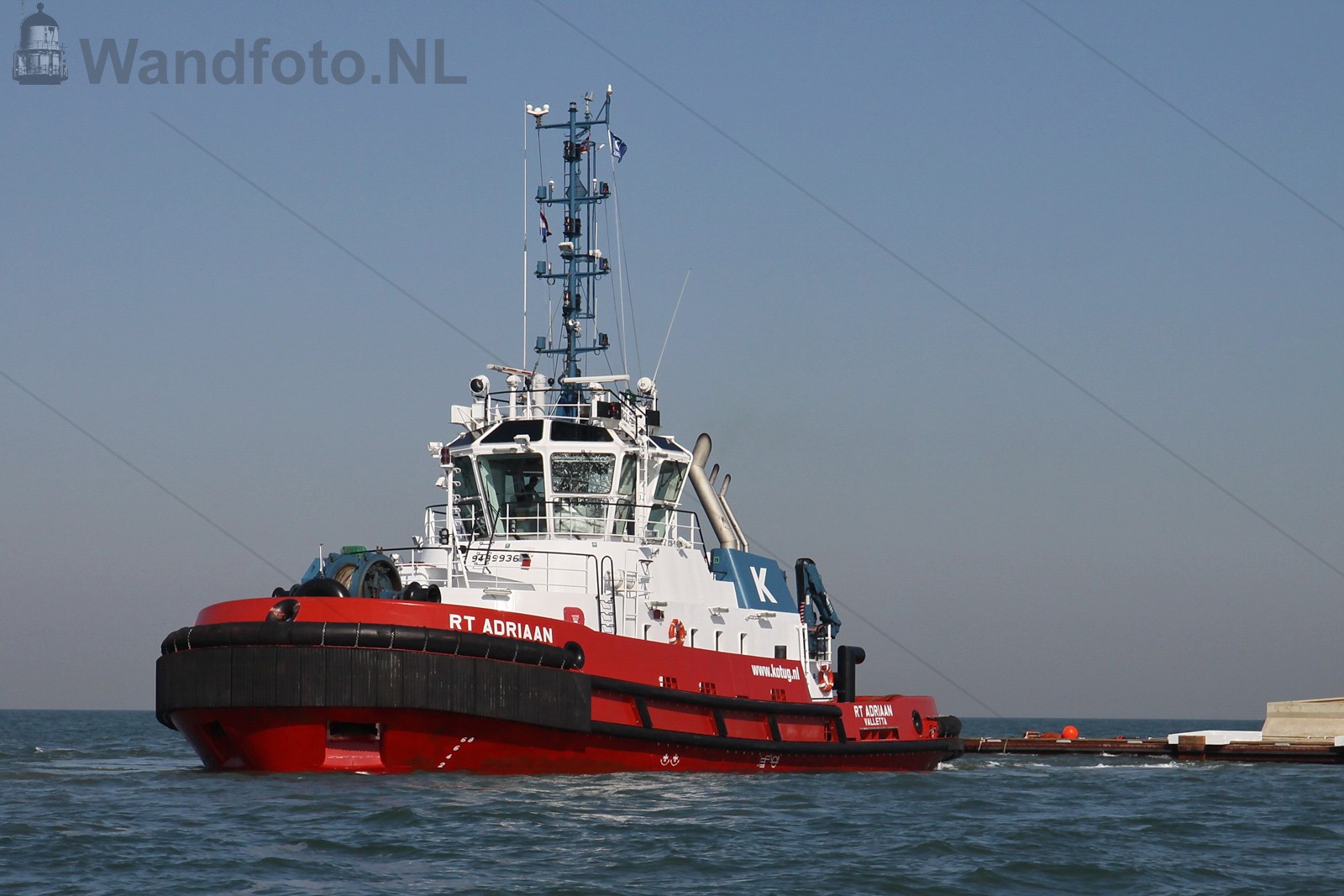 Transport eerste tunnelelement 2e Coentunnel