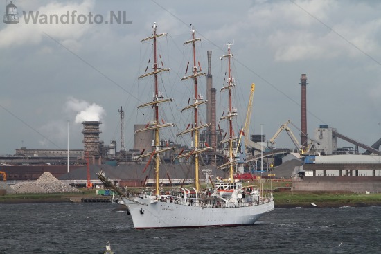 Driemastvolschip Dar Mlodziezy