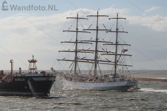 Driemastvolschip Dar Mlodziezy