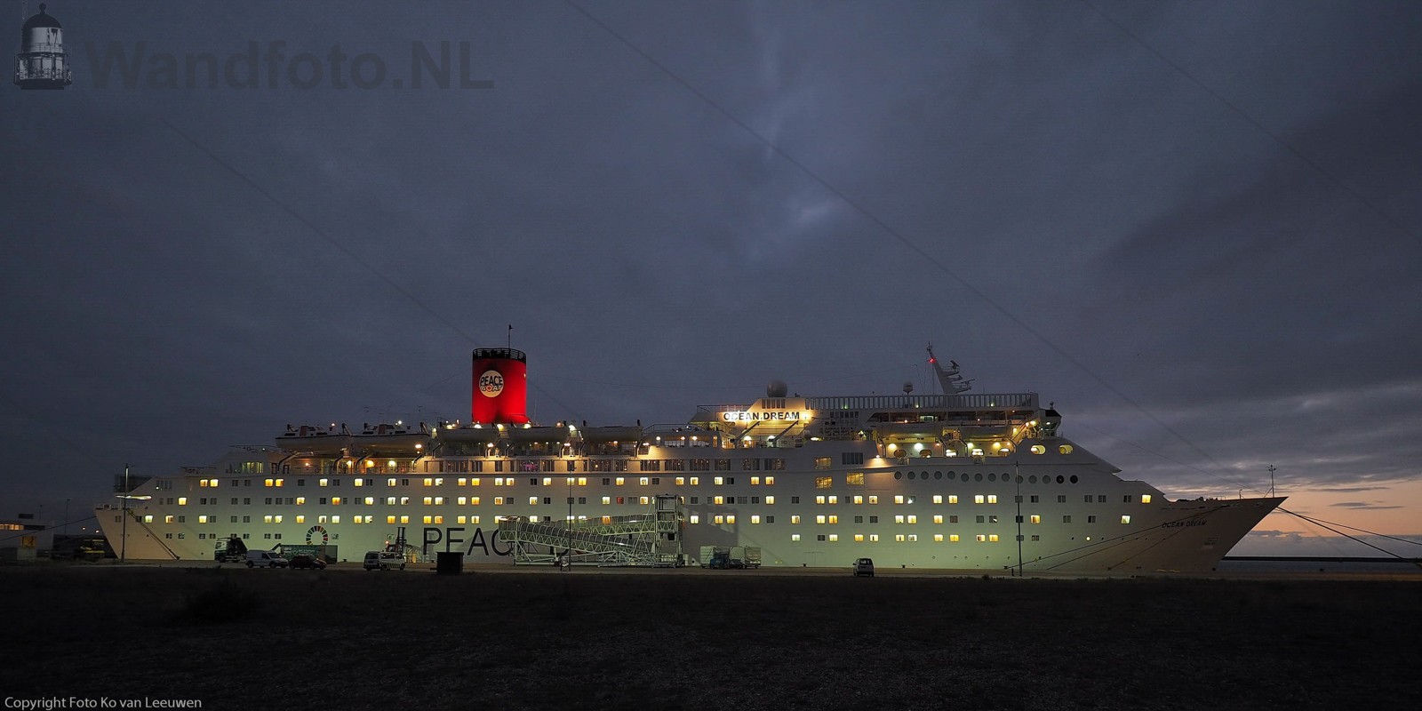 Peace Boat Ocean Dream meert onverwachts aan in