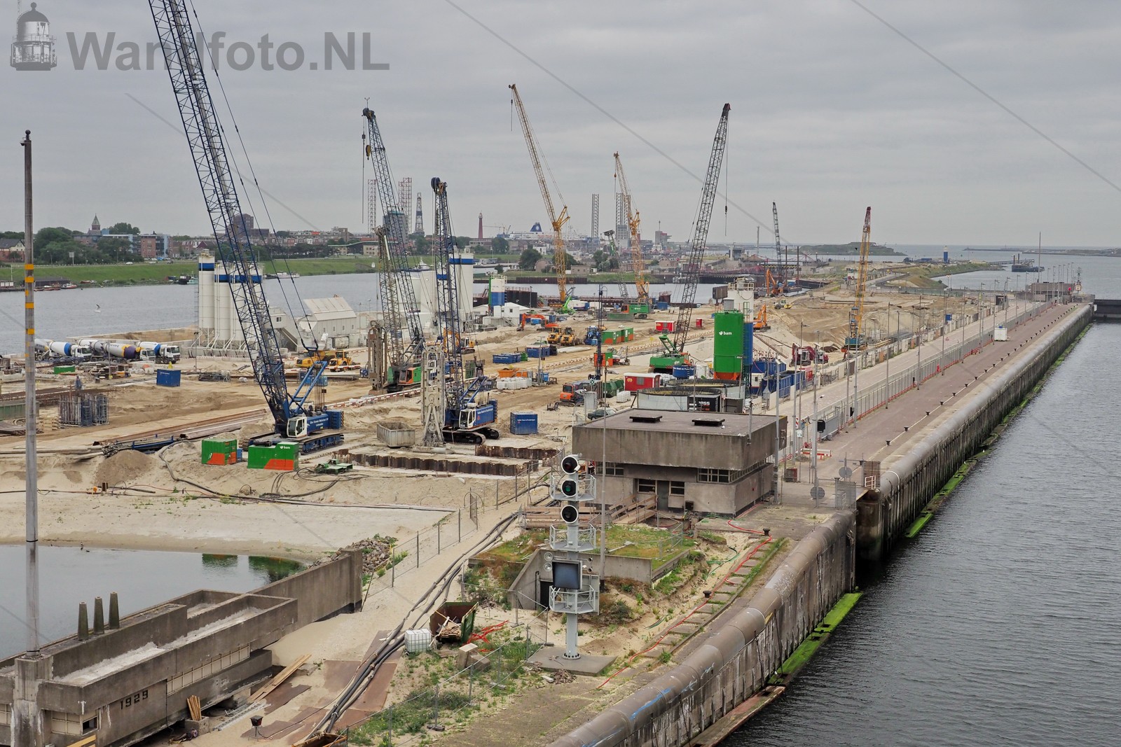 Nieuwe Zeesluis | Overzicht vanuit de Noordersluis |