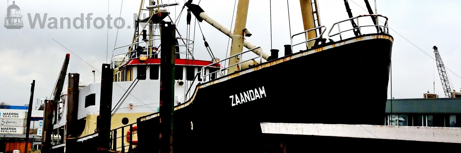 Scheepshelling van Laar, IJmuidenKorpsschip Zaandam van Zeekade