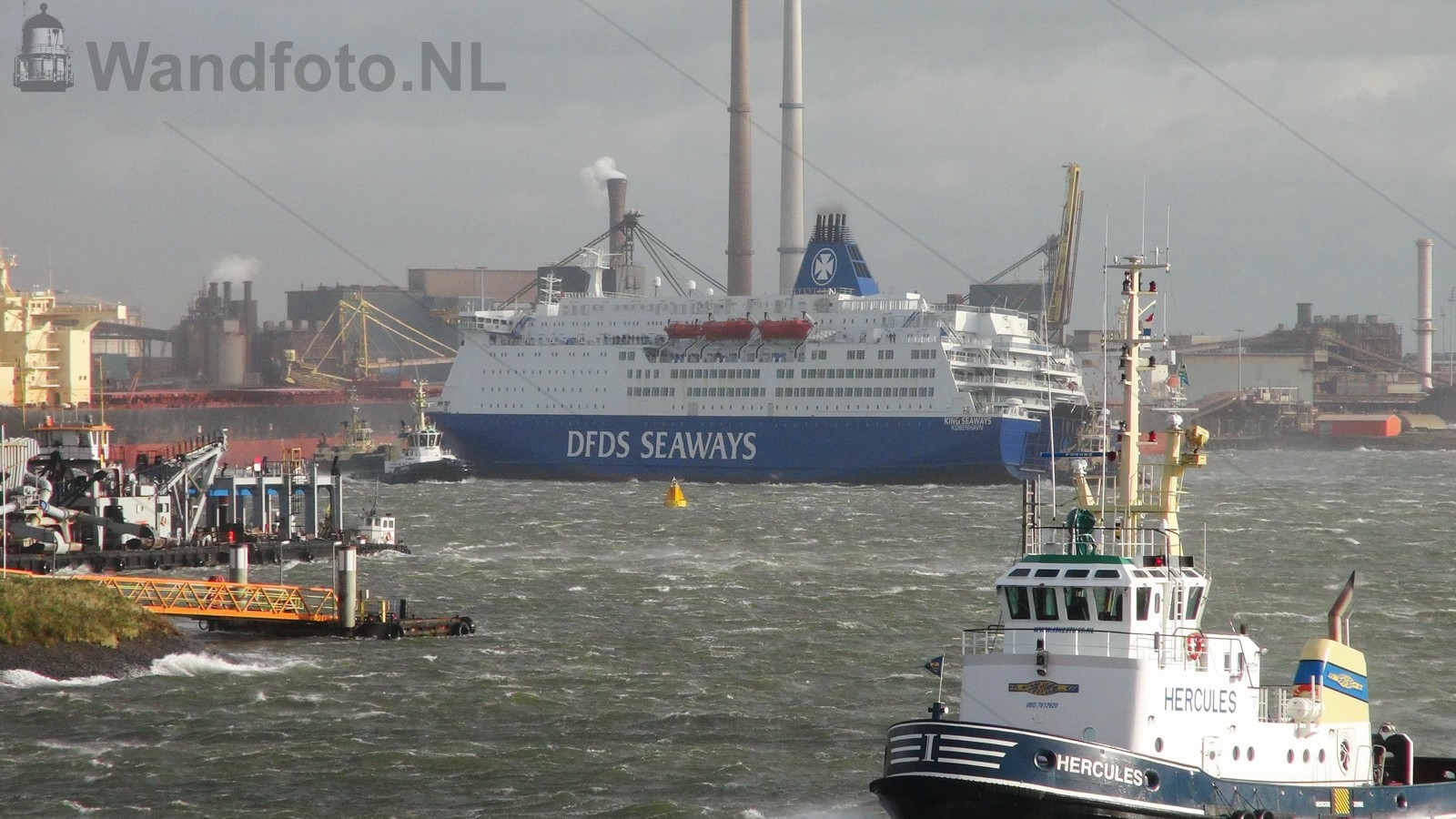 BuitenhavenCruiseferry King Seaways komt binnen en vertrekt i.v