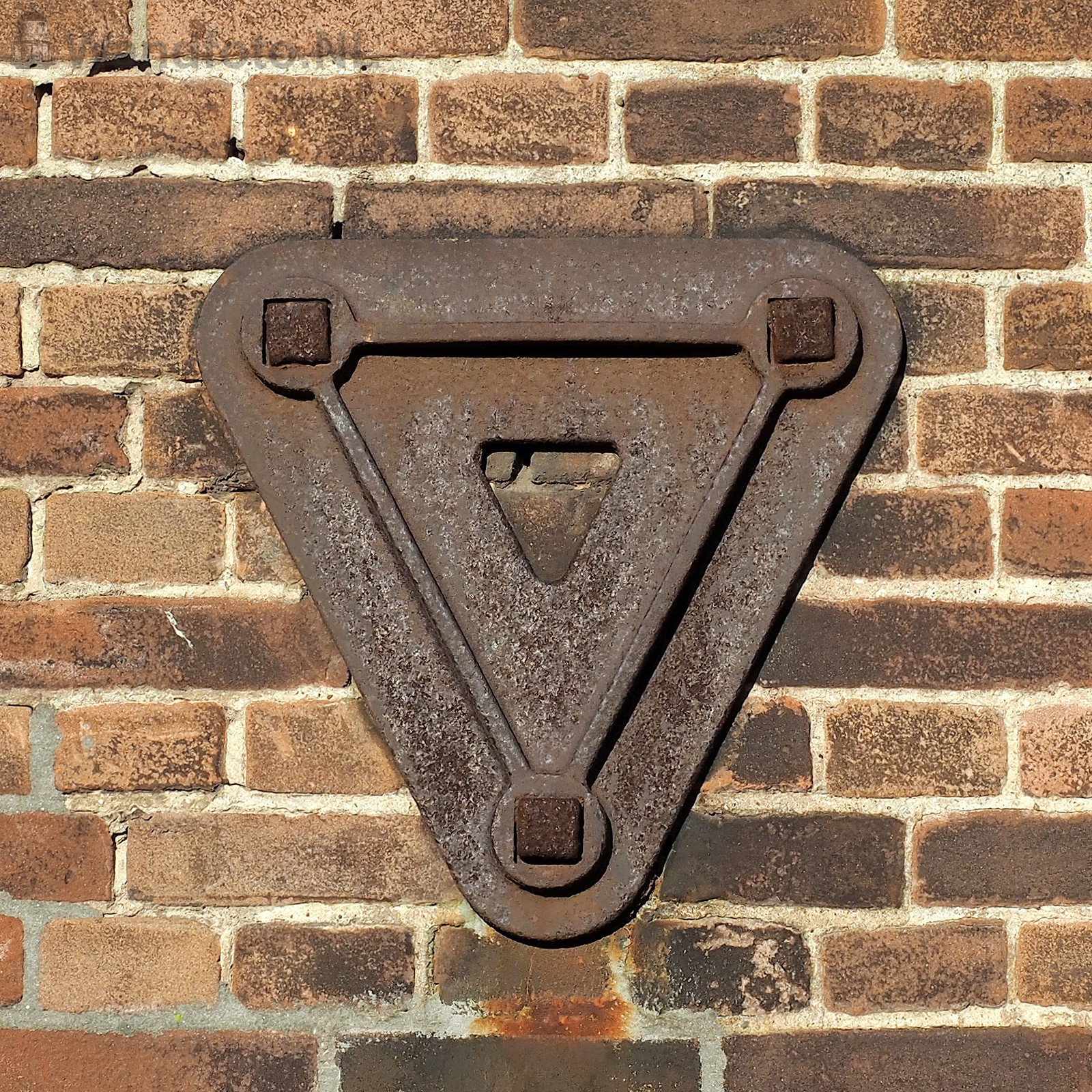 Kanaalstraat | Muurankers |