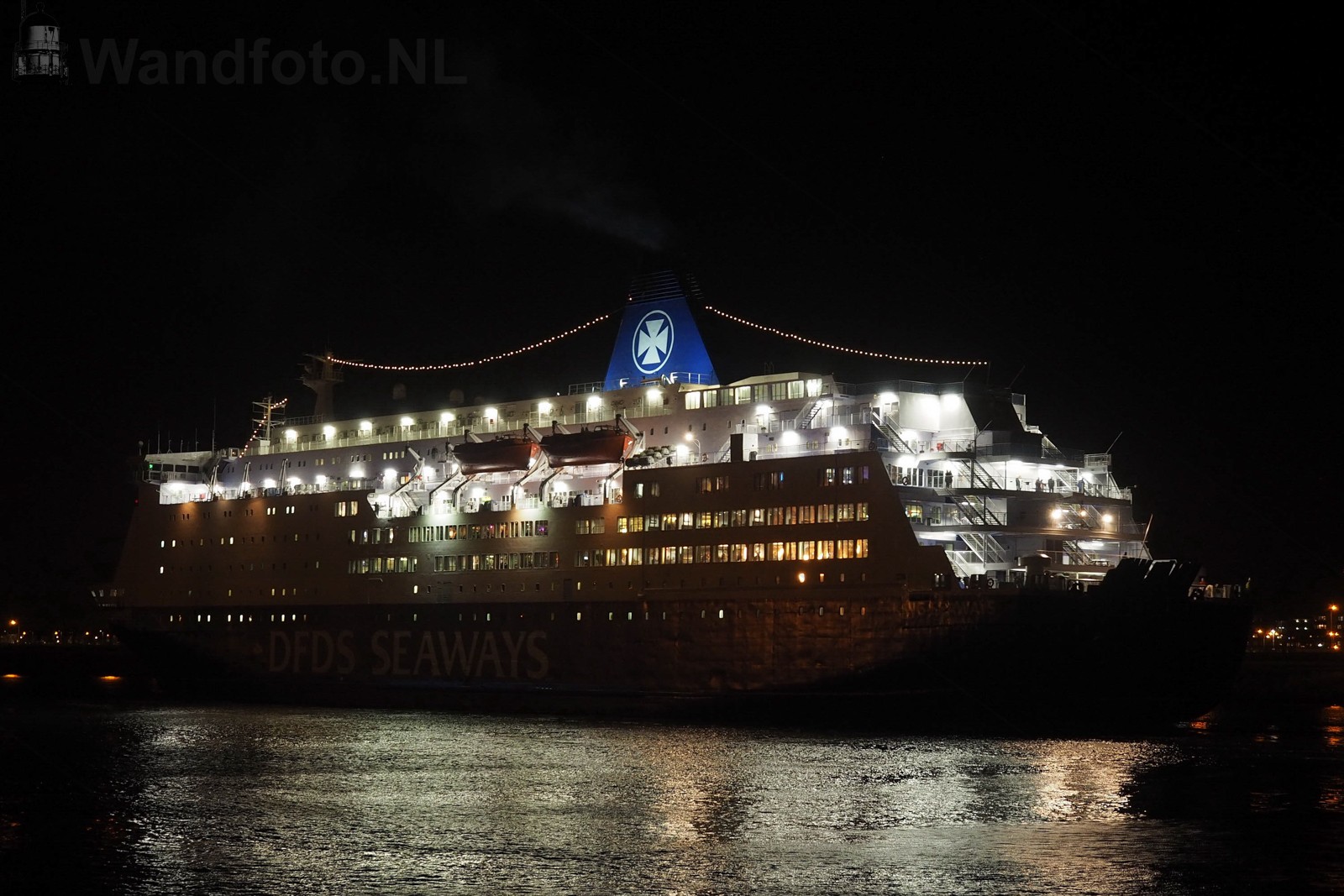 31-12-2015 - DFDS-Ferries naar Amsterdam voor Nieuwjaarsvoering