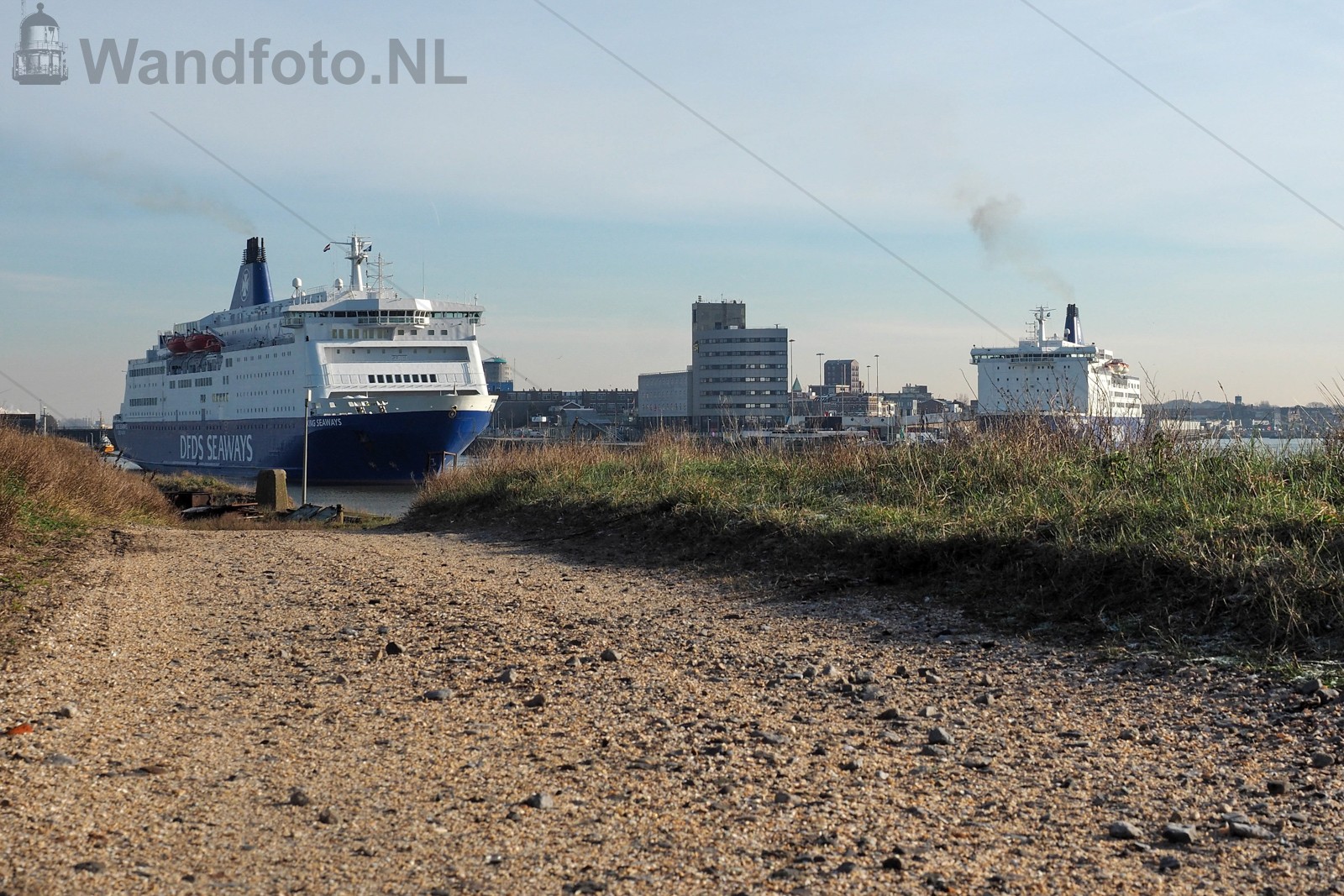Forteiland | Felison Terminal met twee DFDS-ferries |