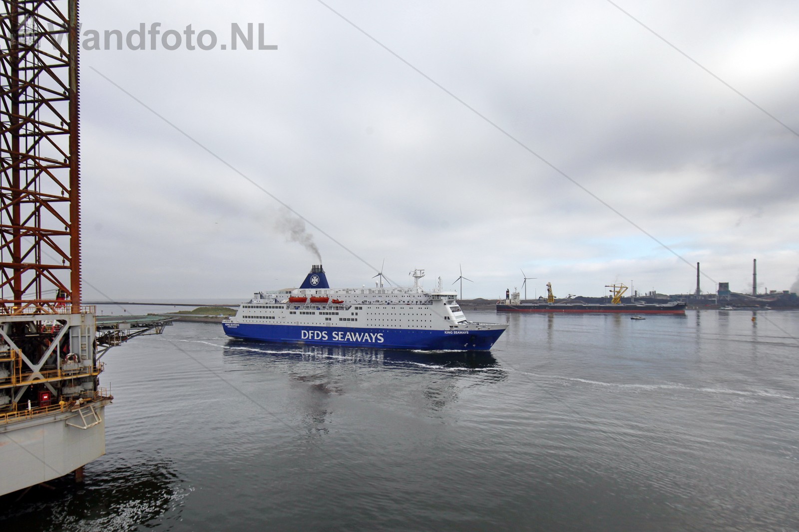 Binnenkomst cruiseferry King Seaways