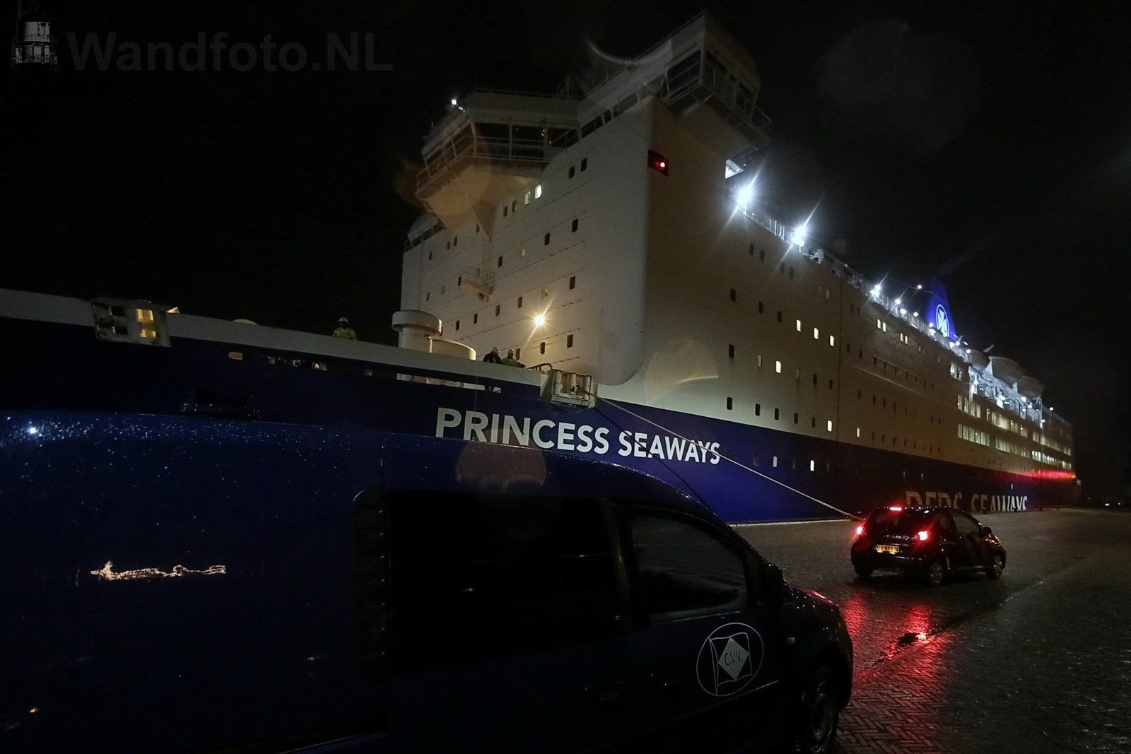 NoordersluisTwee DFDS-ferries in de Noordersluis voor Oud en Ni