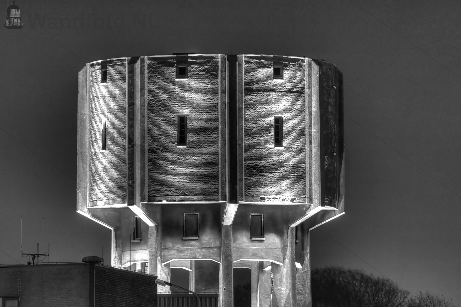 Watertoren verlicht tijdens de week van de Industriecultuur
