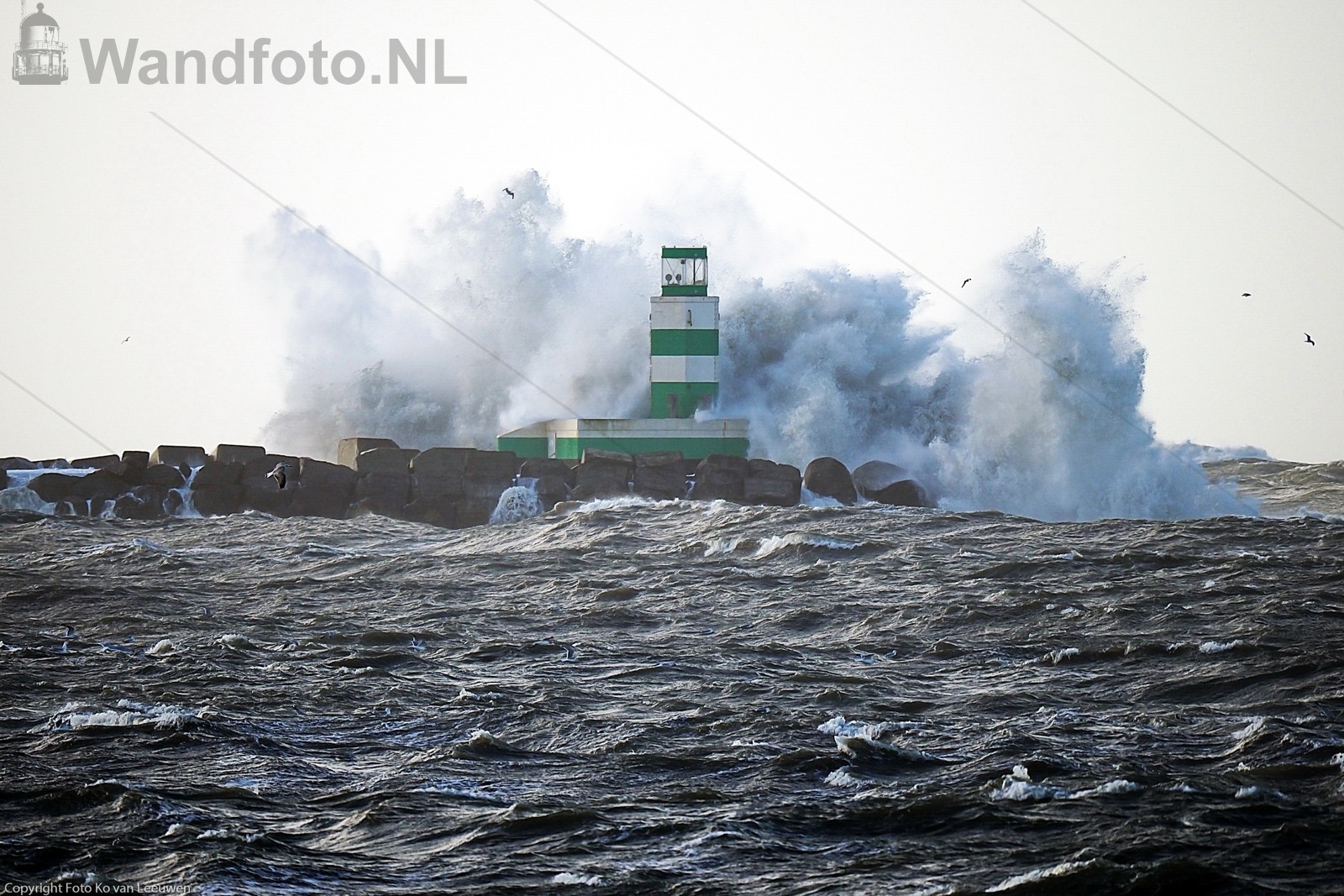 Zuidpier | Lichtopstand tijdens stormweer |