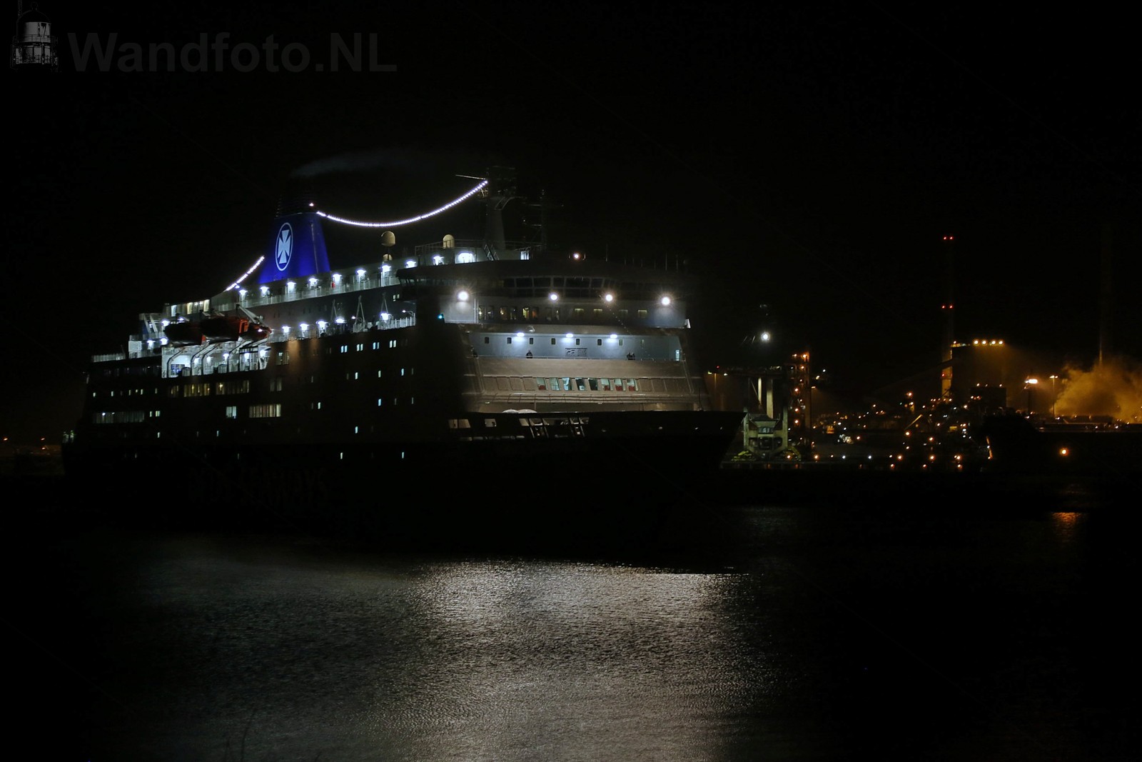 NoordersluisTwee DFDS-ferries in de Noordersluis voor Oud en Ni