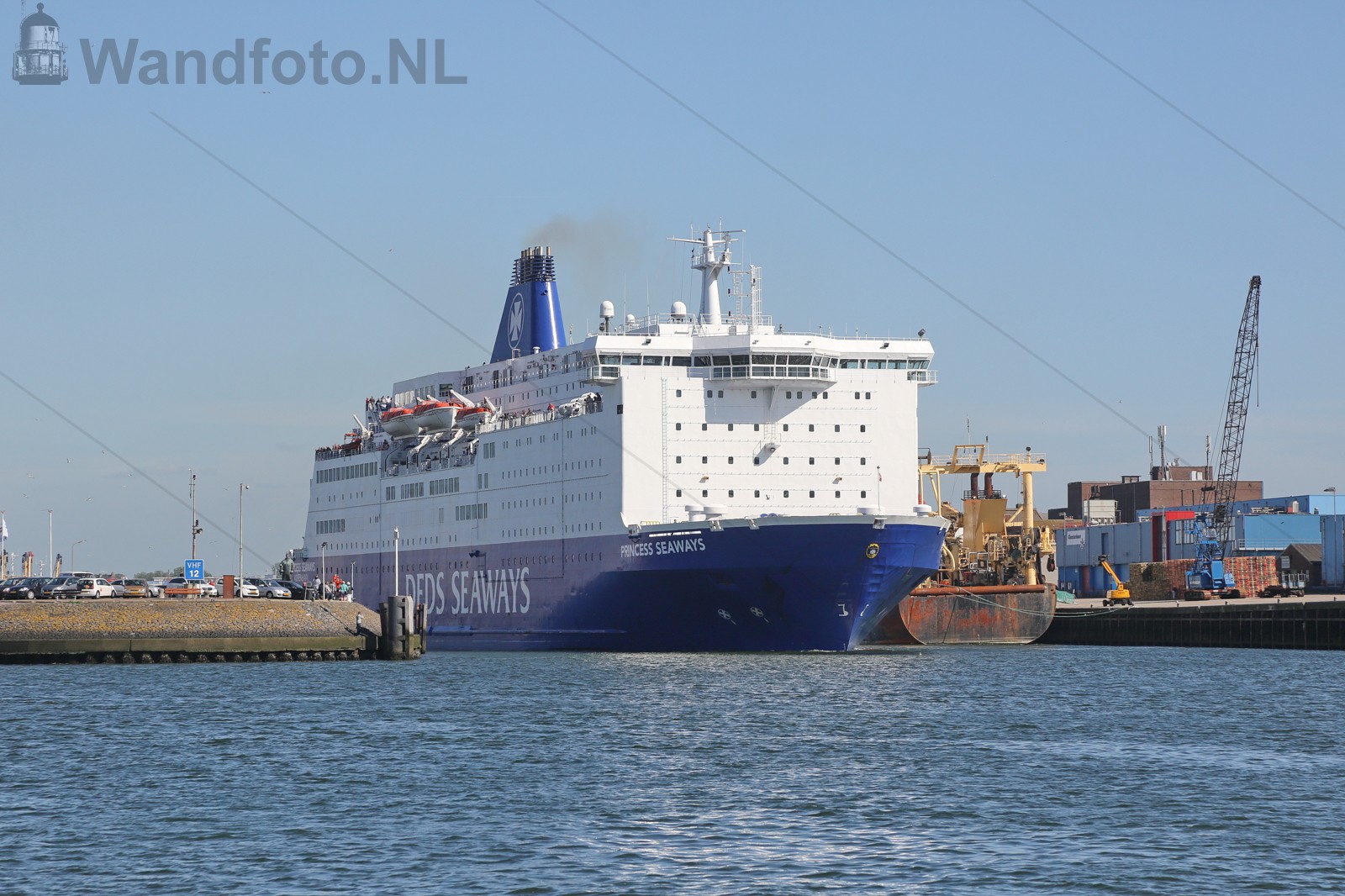 Cruisefery Princess Seaways vertrekt naar zee