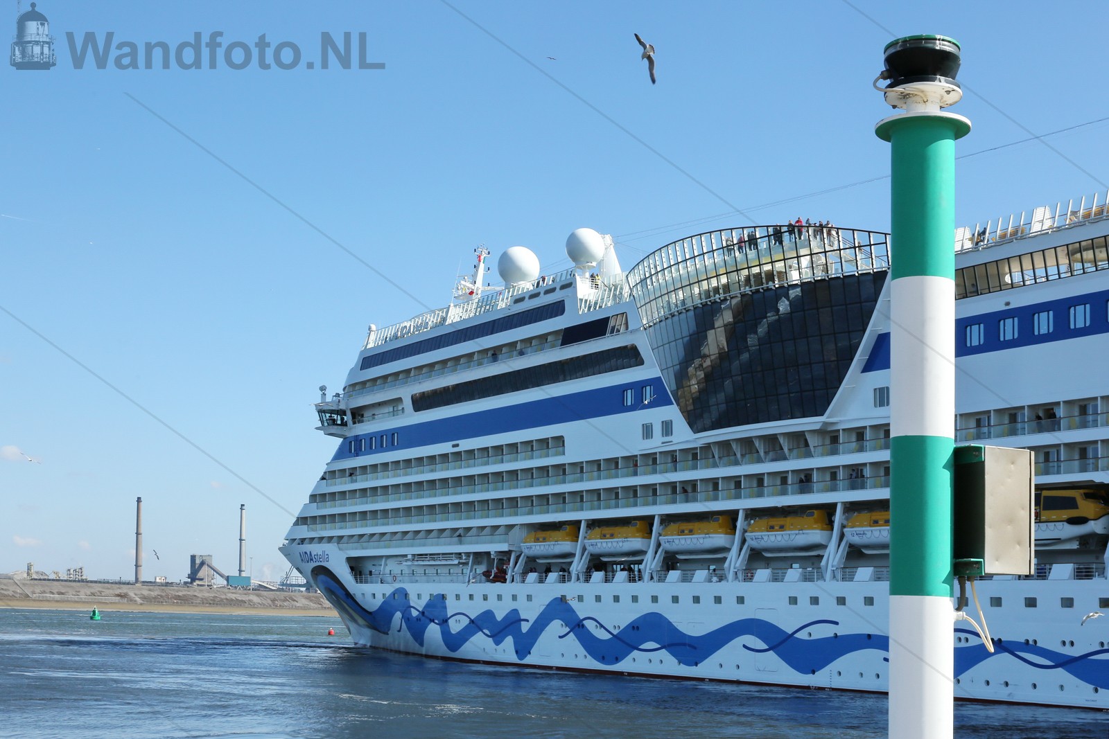 Cruiseschip AIDAstella komt aan in