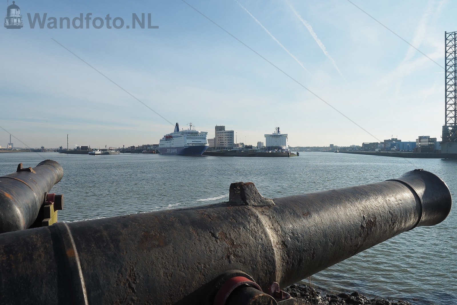 Felison Terminal met twee DFDS-ferries