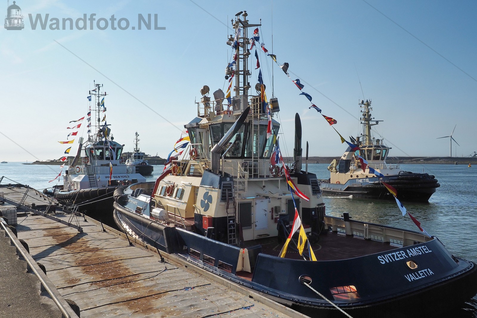 Doop van de sleepboten Svitzer Amstel en Venus