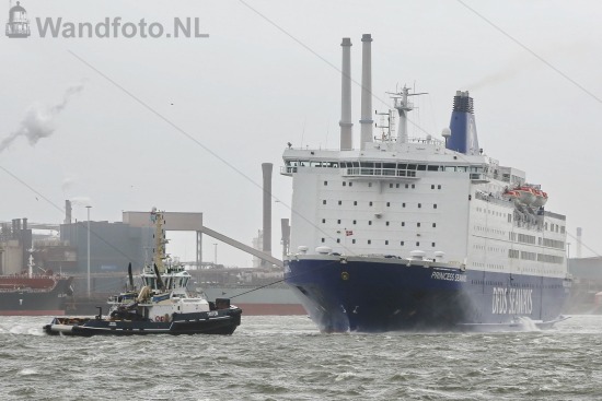 Buitenhaven
Cruiseferry Princess Seaways loopt binnen met storm