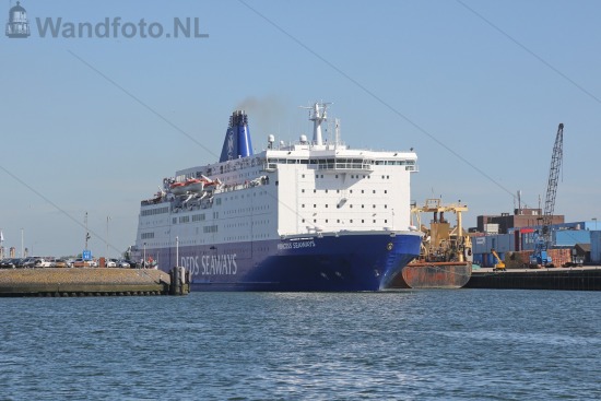 Cruisefery Princess Seaways vertrekt naar zee