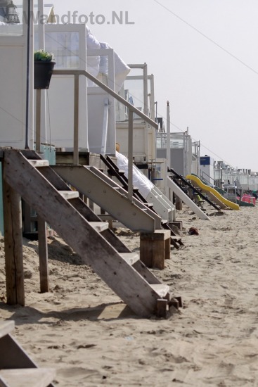 Strandhuisjes tijdens de opbouwperiode