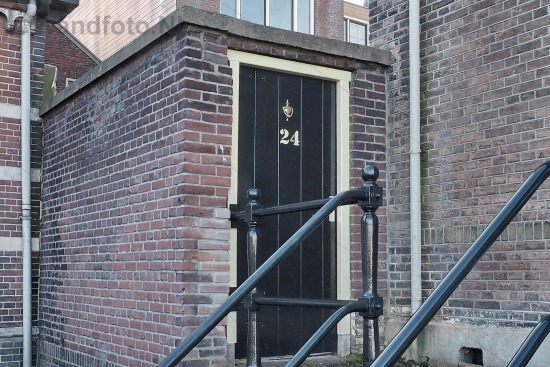 Sluisplein |
Komiezenwoning |