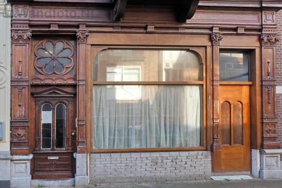 Kanaalstraat |
Woningen oud |